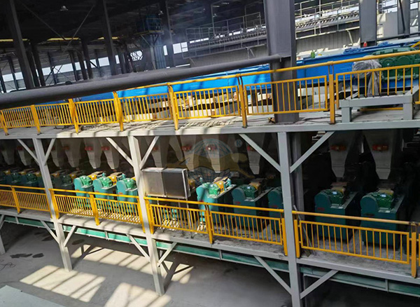 有機(jī)肥造粒設(shè)備，有機(jī)肥擠壓造粒設(shè)備