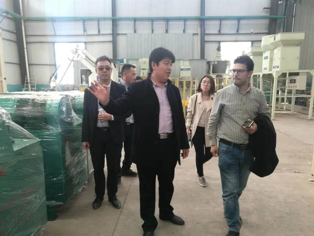 BB肥設備生產(chǎn)線