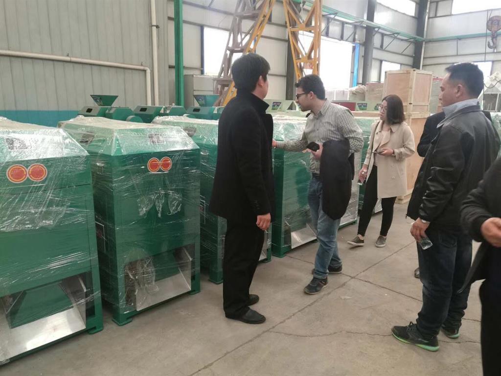 BB肥設備生產(chǎn)線